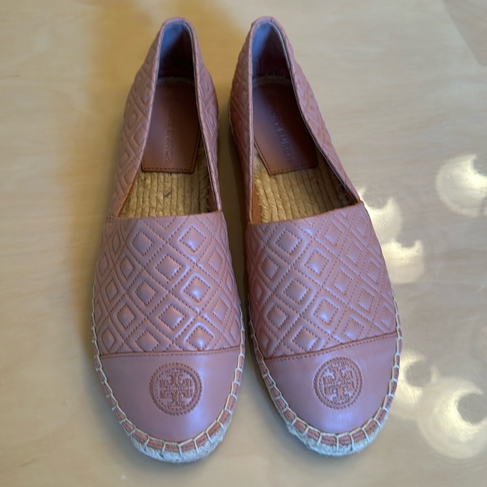 New Tory Burch Espadrille leather pink shoes. Size 8.5
